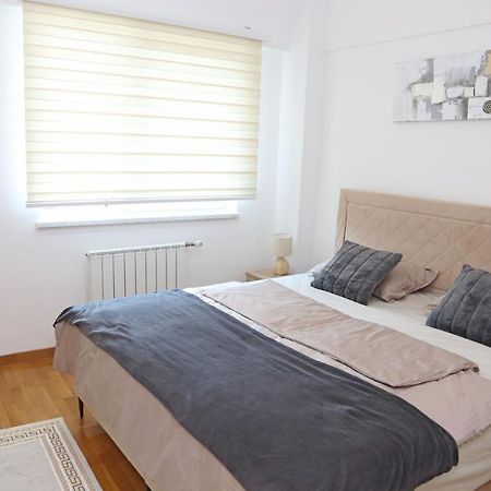 Apartment Cecovic - Mellain Tuzla Ngoại thất bức ảnh
