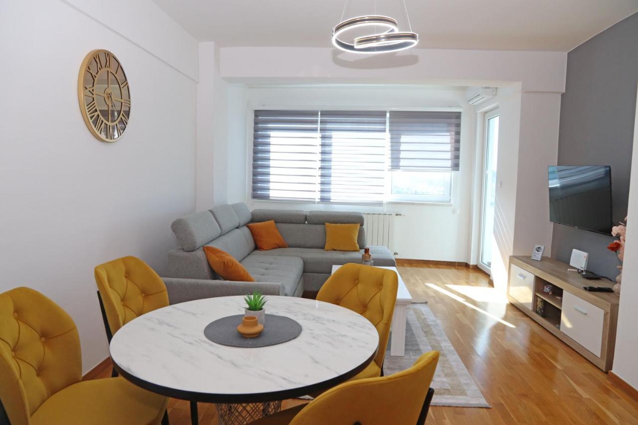 Apartment Cecovic - Mellain Tuzla Ngoại thất bức ảnh